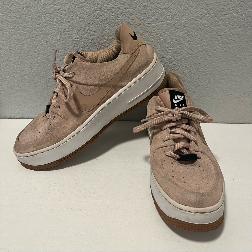 Nike Air Force 1 Sage Low Womens 8 Bio Barely Rose Sneakers Shoes AR5339-203